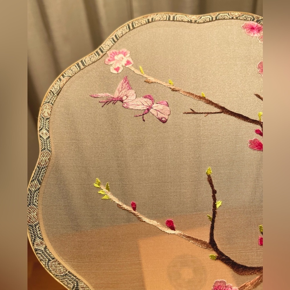 Handsewn Suzhou Embroidery Double Sided Hand Fan Cherry Blossom Butterfly Bamboo - Picture 13 of 16